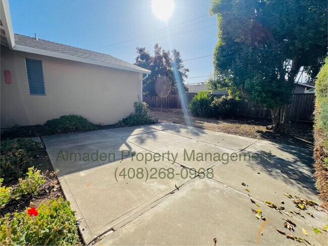 Building Photo - Updated Single-Story Almaden Home! Award W...
