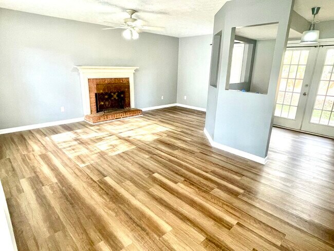 Building Photo - 104 Taylor Knoll Way