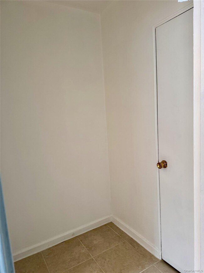 Building Photo - 144-46-138Ave 38th Ave