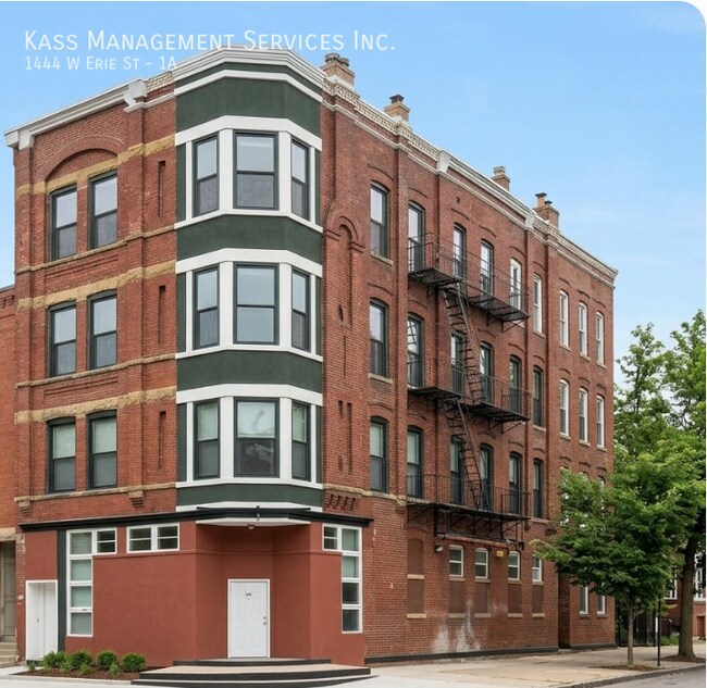 Building Photo - 1444 W Erie St