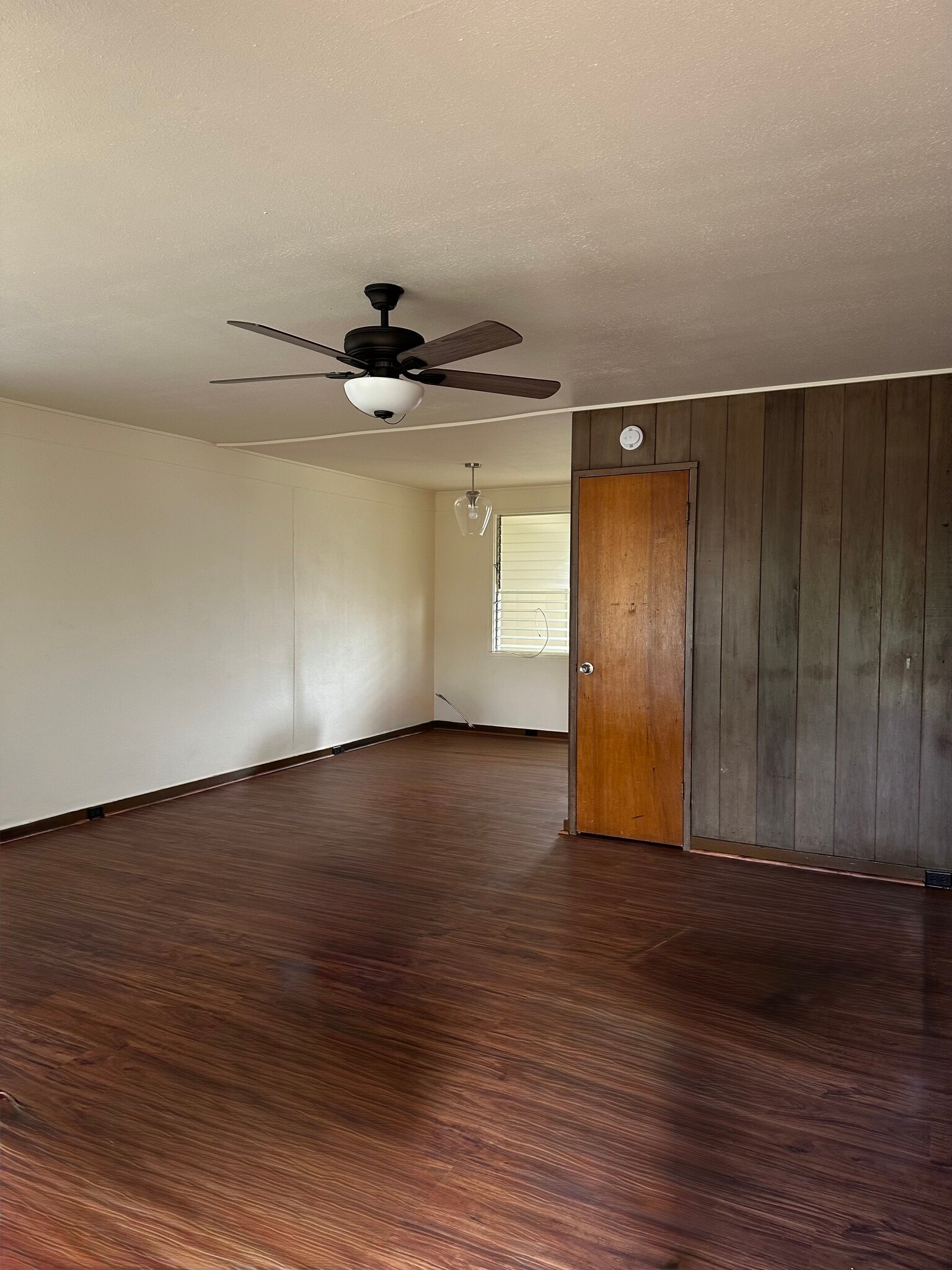 Building Photo - 373 Waiale Rd