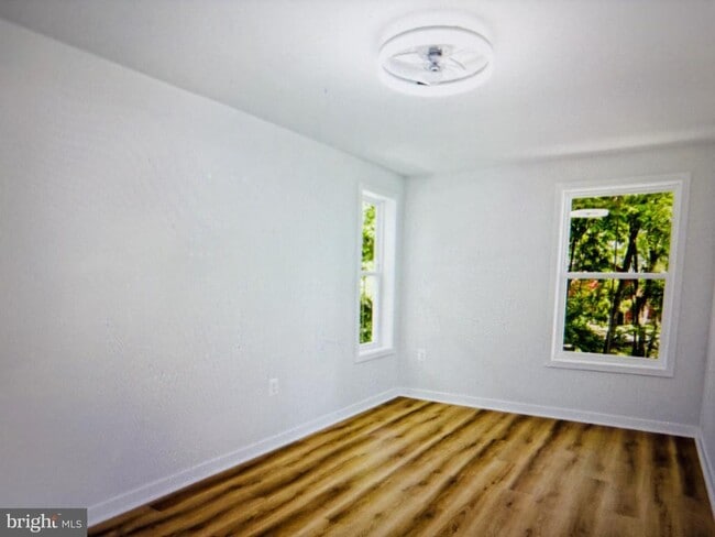 Building Photo - 15990 Charles Town Rd