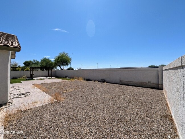 Building Photo - 3990 N 143rd Ln