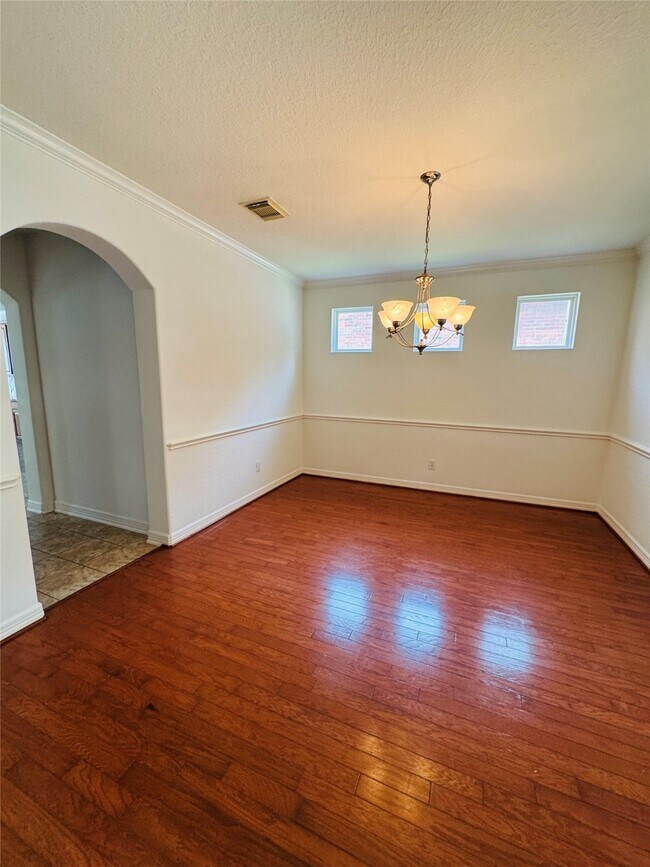 Building Photo - 3106 Mossy Trail Ln