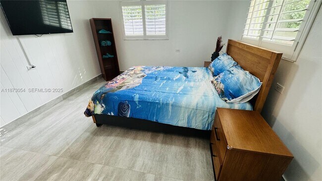 Building Photo - 443 4th Rd