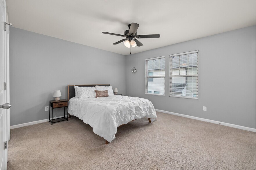 Building Photo - 4203 Virginia Colony Dr