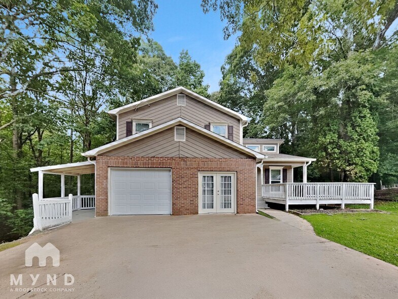 Primary Photo - 3004 Cardinal Dr