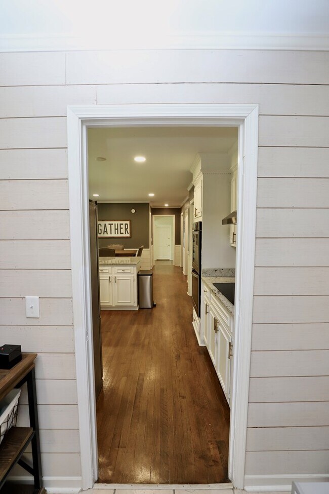 Building Photo - 2459 Clematis Trail