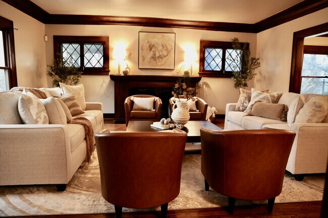 Building Photo - Stunning Historic Estate + In Ground Pool + Private Carriage House + Chef's Kitchen + Two Car Garage