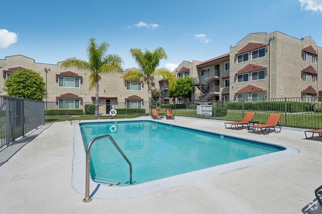 Building Photo - Azusa Gardens Apartments