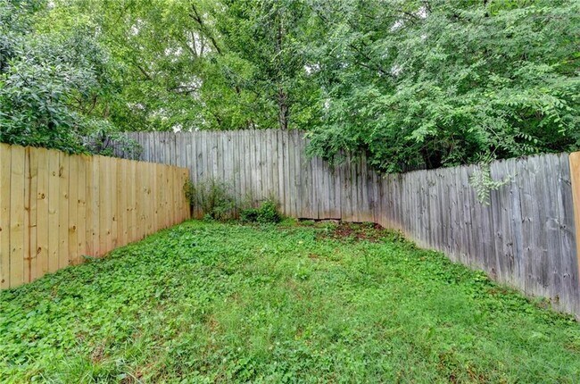 Building Photo - 3876 Meadow Creek Dr