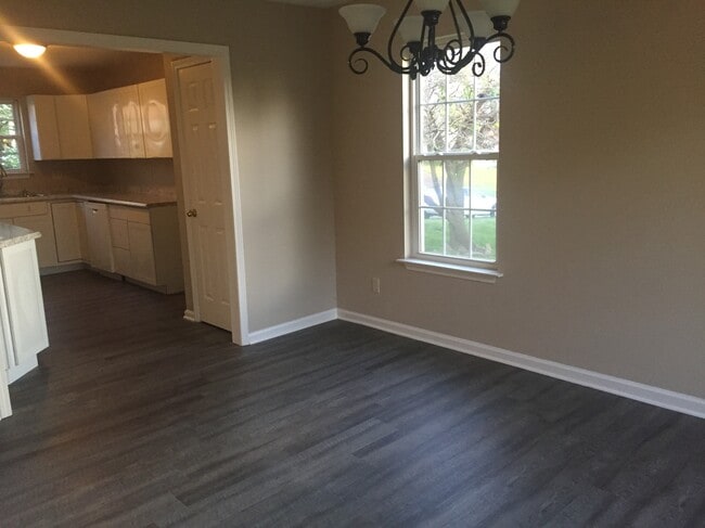 Building Photo - 144 Scenic Harpeth Dr