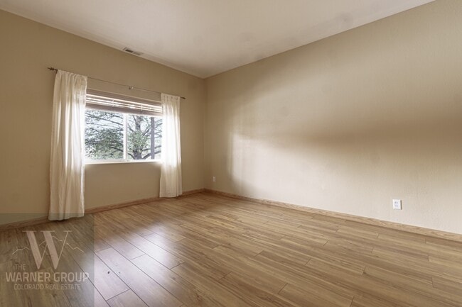 Building Photo - 2652 Thrush Grove