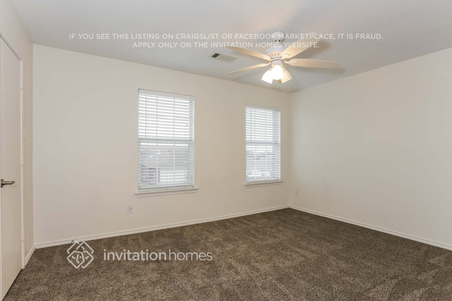 Building Photo - 1213 Sweetwater Dr