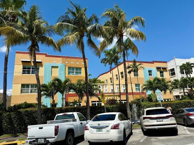 Building Photo - 1308 Drexel Ave