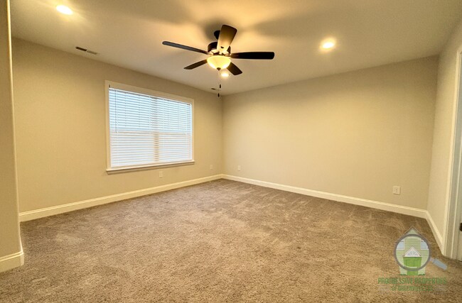 Building Photo - 8043 Gladeside Wy