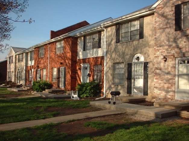 Building Photo - Nieman Townhomes