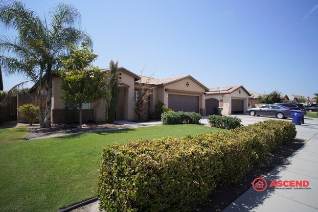 Primary Photo - Beautiful 4 Bedroom SW Home Close to Freeway!