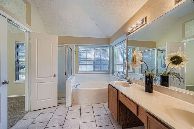 Building Photo - 2812 Little Elm Trail