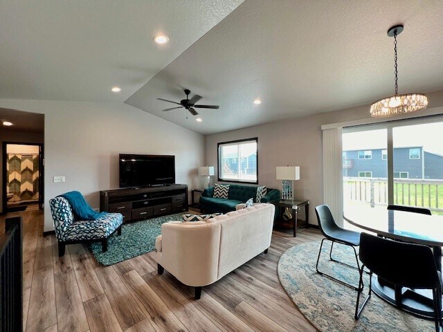 Building Photo - 557 Antietam Dr