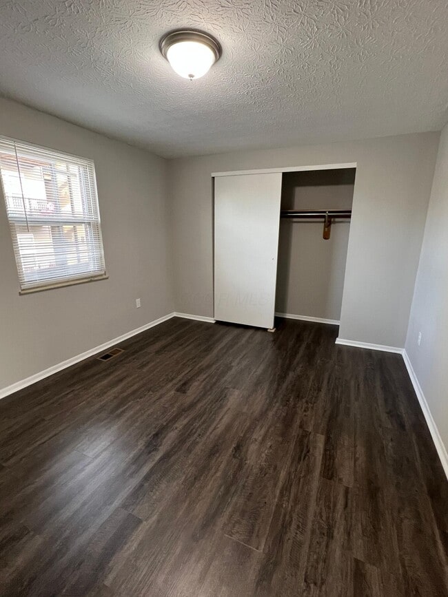 Building Photo - 5340 Shiloh Dr