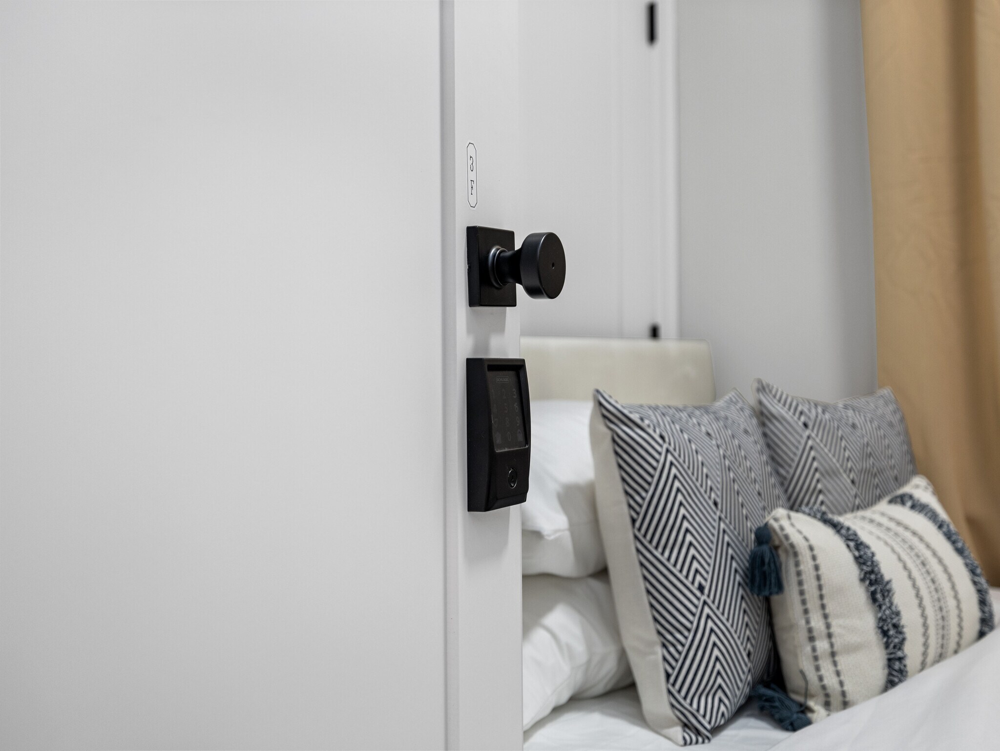 Building Photo - 566 Dorchester Ave