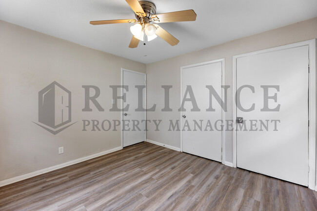 Building Photo - 1642 Denver Dr