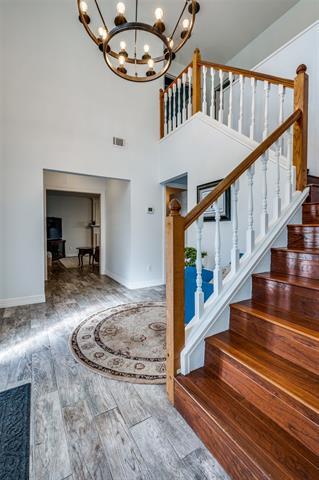 Building Photo - 3305 Oakdale Ct
