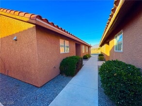 Building Photo - 1930 E Ambush St