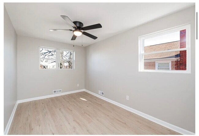 Building Photo - 3 bedroom Dundalk