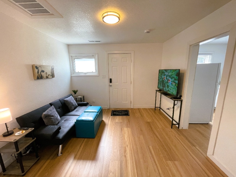 Building Photo - 801 Maxwell Ave