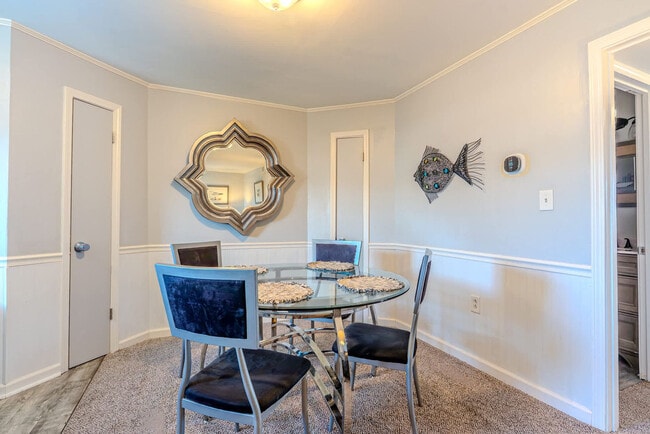 Building Photo - 662 William Hilton Pkwy