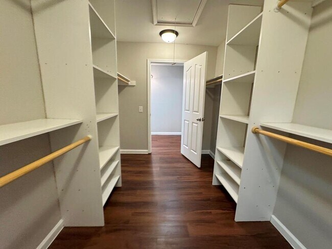 Building Photo - Location, Location, Location!