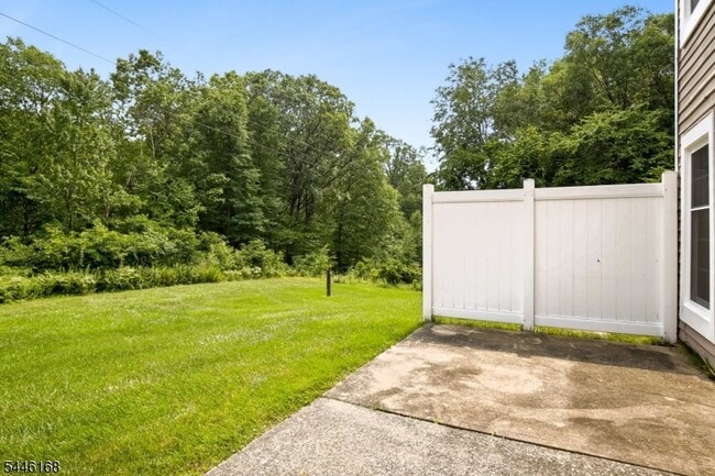 Building Photo - 85 Laurelwood Ct