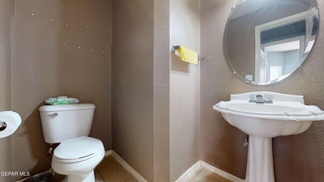 Building Photo - 10803 Elise St