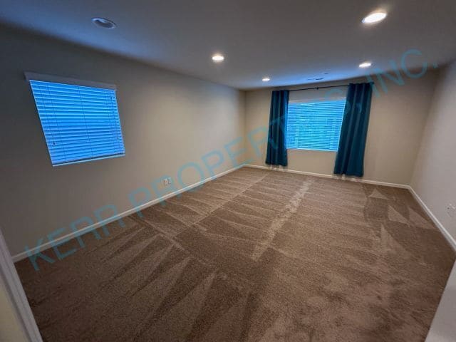 Building Photo - 17236 SE Biscayne St