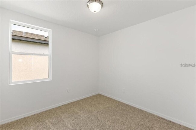 Building Photo - 1361 Current Pl