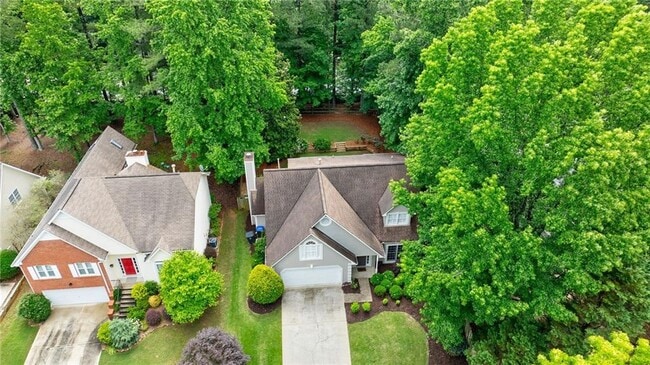 Building Photo - 8895 Club River Dr