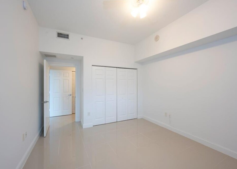 Building Photo - 510 NW 84th Ave