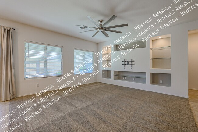 Building Photo - 5653 W Valor Way