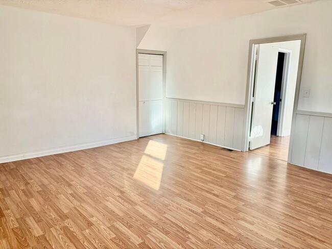 Building Photo - Updated 3BR/2BA House in Portland with bon...