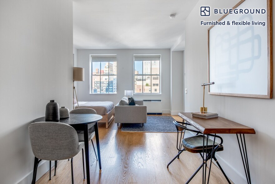 Building Photo - 63 Wall St