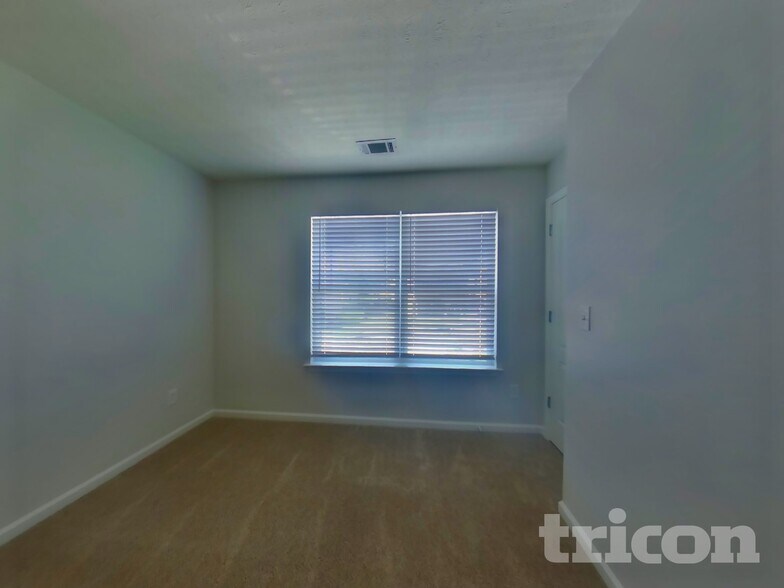 Building Photo - 3892 Alderwoods Dr