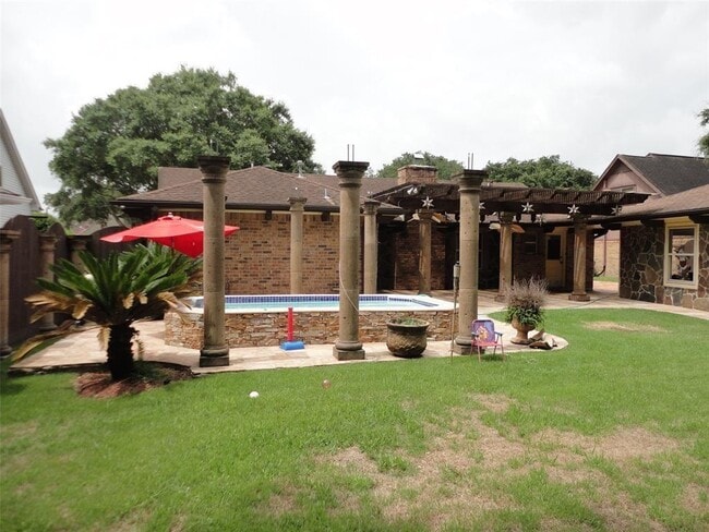 Building Photo - 4323 Colombia Dr