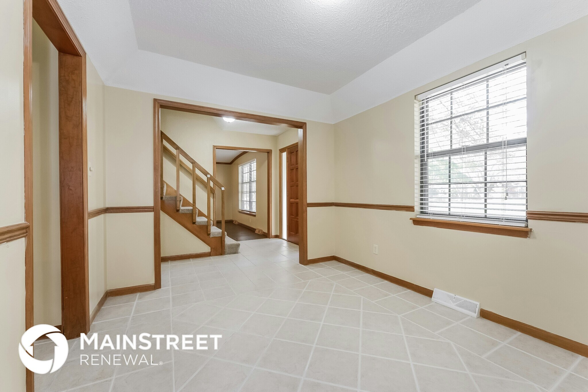 Building Photo - 1139 NE Oak tree Dr