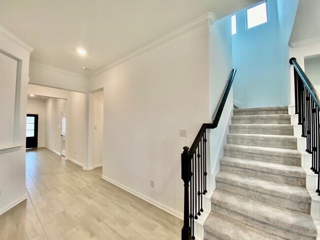 Building Photo - 8710 Morning Glow Dr