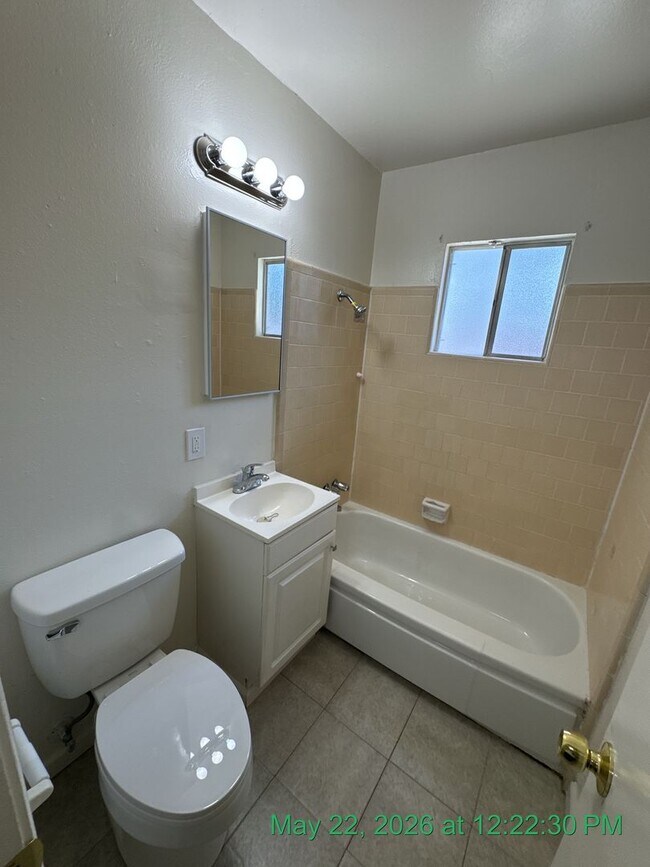Building Photo - 3236