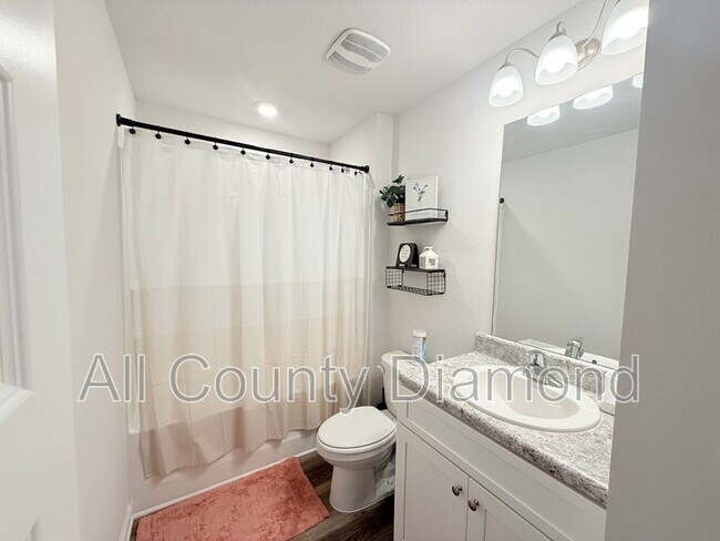 Building Photo - 5116 Sienna Dr