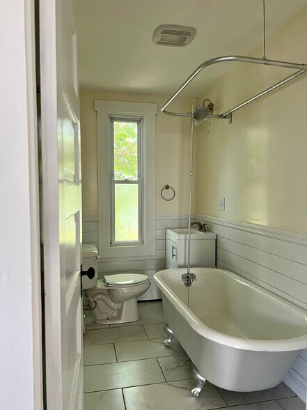 Note that this is the recently renovated unit for 1st Flr. 2nd Flr will be nearly identical - 152 Hemlock St