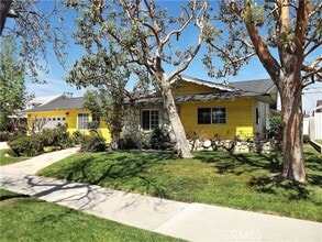 Building Photo - 545 E Vista Del Gaviota Ave